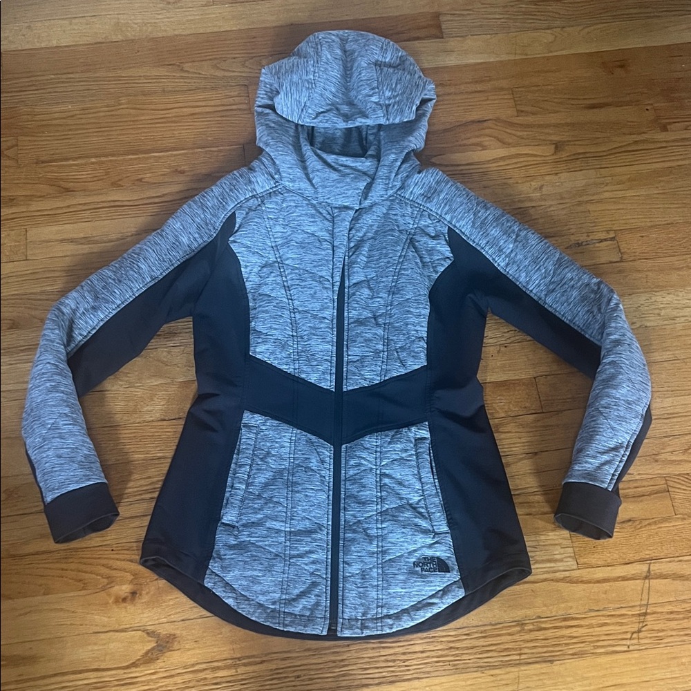 The North Face Women's Gray Black seasonal Spring quilted Jacket stretchy coat M
